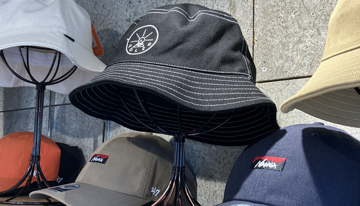 アパレル